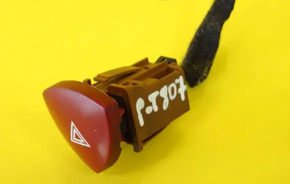 Peugeot 807 Hazard light switch 1488924077