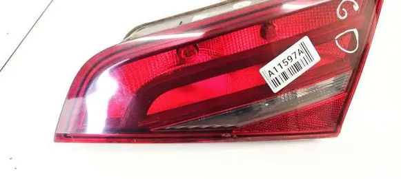 Audi A3 S3 8V Tailgate rear/tail lights 8V4945094