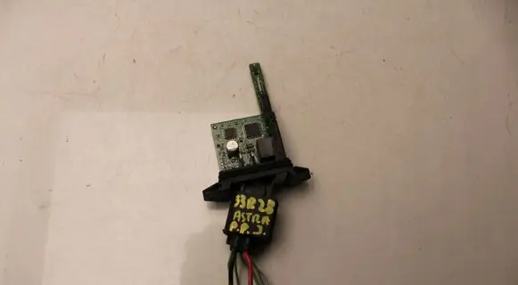 Opel Astra J MPM control module 915722104