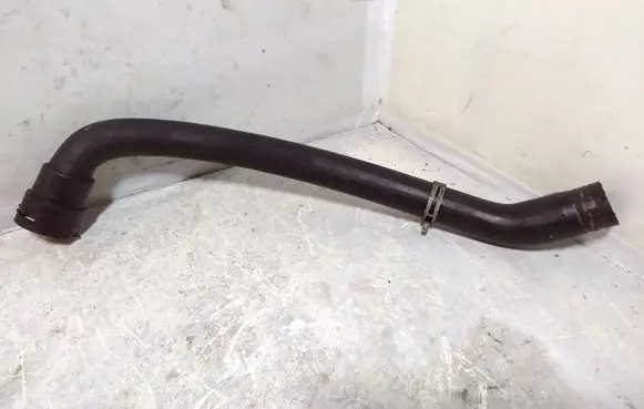 Ford Mondeo MK IV Engine coolant pipe/hose
