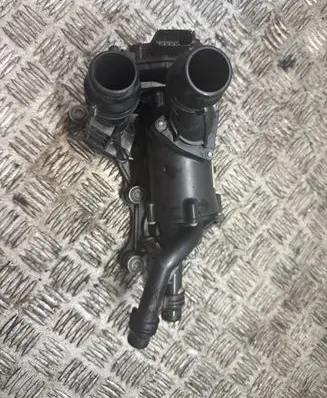 Volkswagen Golf VIII Thermostat housing 05L121111S
