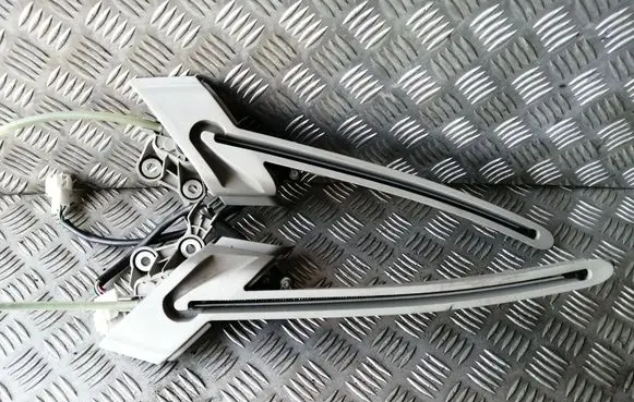 Mercedes-Benz E W212 Curtain motor A2128202942 A2128203042