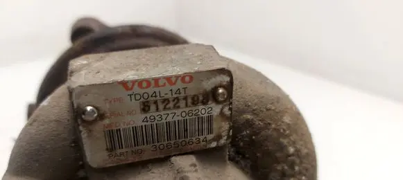 Volvo V70 Turbo 4937706202 TD04L14T 5122198