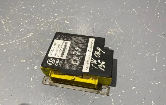 Volkswagen PASSAT B6 Airbag control unit/module 3C0909605J 391130