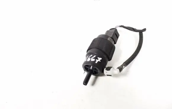 Audi A5 8T 8F Windscreen/windshield washer pump 8K5955647