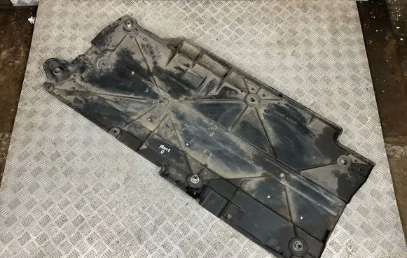 Toyota Prius (XW50) Side bottom protection 5816547030