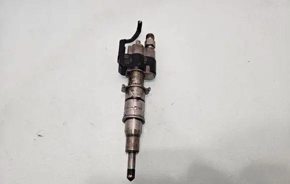 Fuel injector