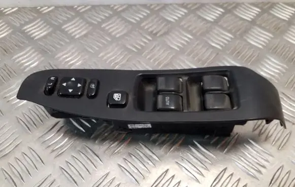 Subaru Legacy Electric window control switch 83071AE020