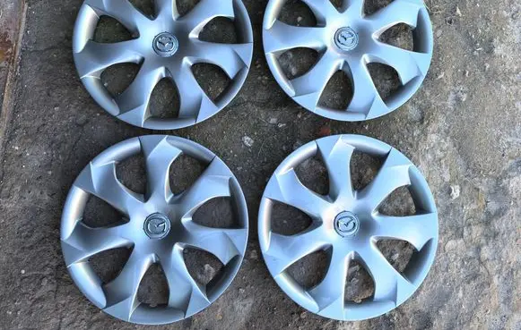 Mazda 3 II R16 wheel hub/cap/trim B45A37170