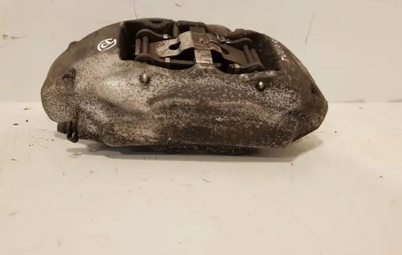 Volkswagen Touareg II Front brake caliper