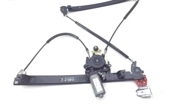 Maserati Quattroporte Front door window regulator with motor