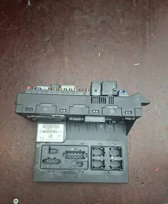 Mercedes-Benz E W211 Fuse module 2115453101 207165342