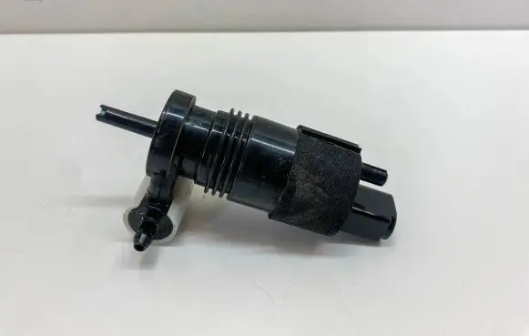 Mercedes-Benz SL R231 Front wiper linkage and motor 1017634