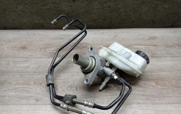 Volvo S80 Master brake cylinder 03350885571