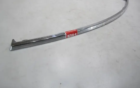 Under headlight/headlamp trim
