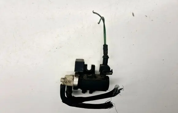 Volvo S60 Turbo solenoid valve 30637251 03T048 72190329