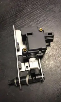 Land Rover Range Rover L322 Tailgate boot lock/latch motor 7016050
