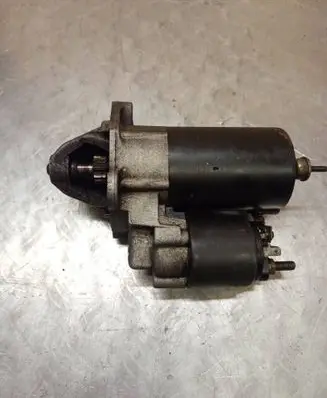 Volkswagen PASSAT B5 Starter motor 1005821933