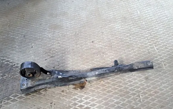 Mitsubishi ASX Engine mounting bracket 5424