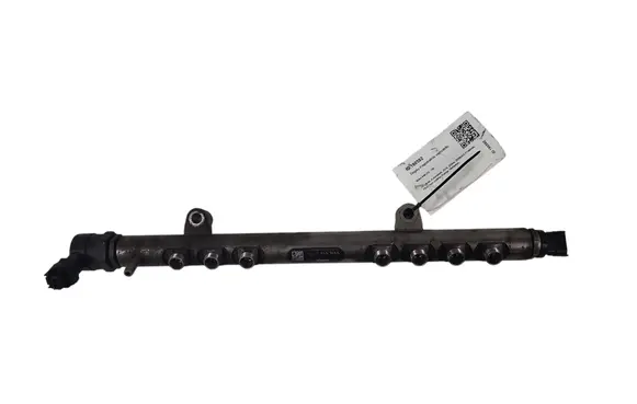 Volvo V40 Fuel main line pipe 30777759 0445215025