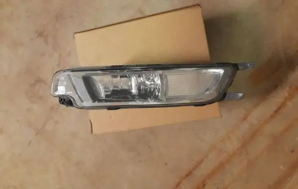 Volkswagen PASSAT B8 Front fog light 1NA01183904 3G0941662H