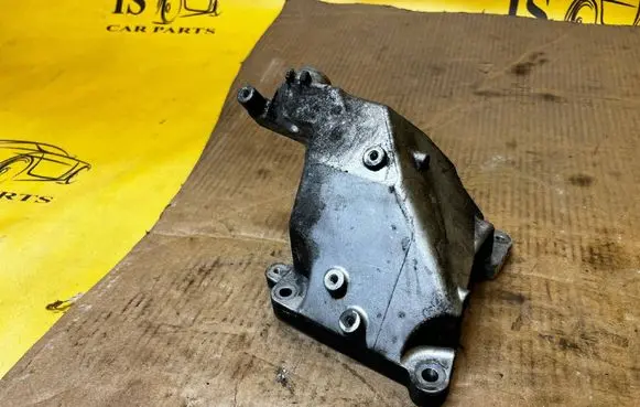 Mercedes-Benz GLS X166 Engine mounting bracket A2762233904