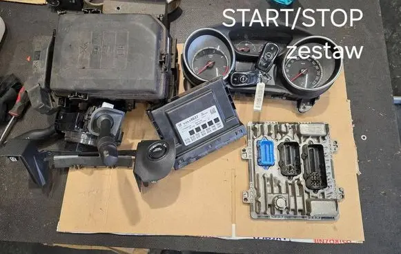Opel Astra K Engine control unit/module 55501607 395357783