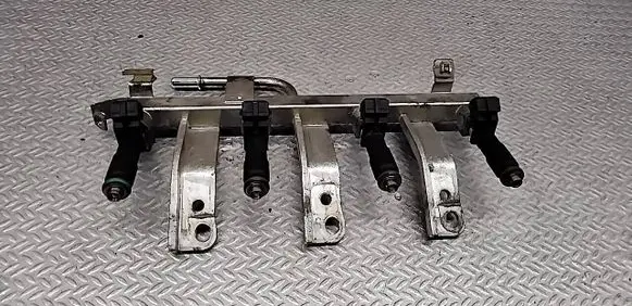 Chevrolet Spark Fuel injectors set 96800843