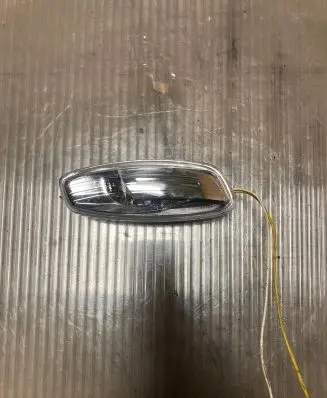Citroen C4 Grand Picasso Front fender indicator light 1090102 0105033
