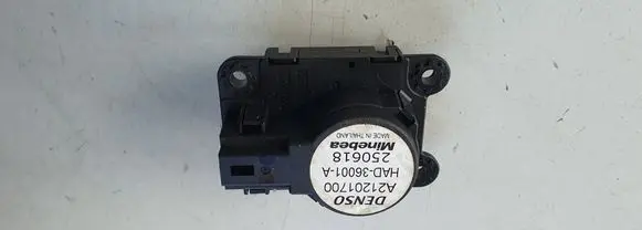 Renault Captur A/C air flow flap actuator/motor 