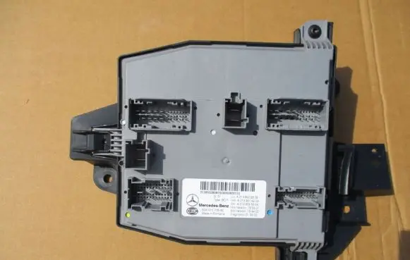 Mercedes-Benz E W213 SAM control unit A2139002808