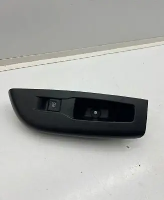 Dacia Spring Electric window control switch 829506625R