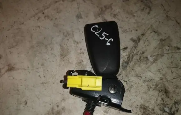 Volvo S80 Rear seatbelt buckle 8686419