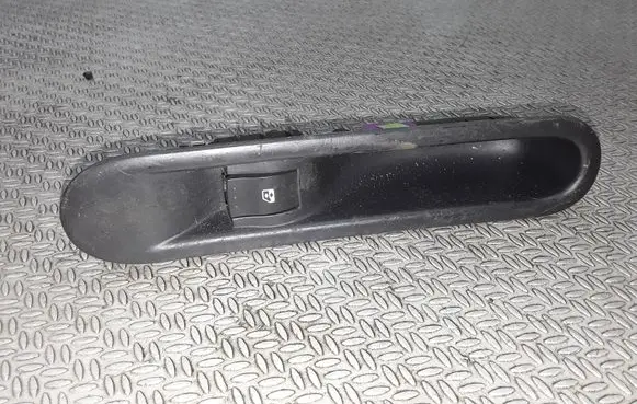 Renault Espace IV Electric window control switch 8200012263