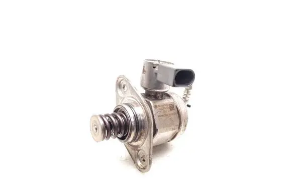 Volkswagen Golf Cross Fuel injection high pressure pump 04E127025D
