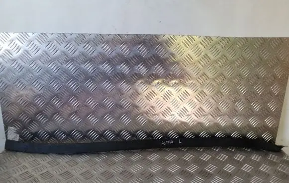 Opel Astra G Windshield trim