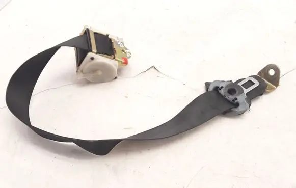 Opel Corsa B Rear seatbelt 90387485 310194