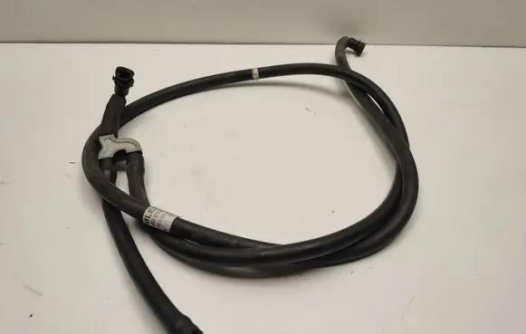 Mercedes-Benz CLS C218 X218 Windshield washer fluid hose A2128600092