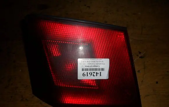 Mitsubishi Carisma Rear/tail lights