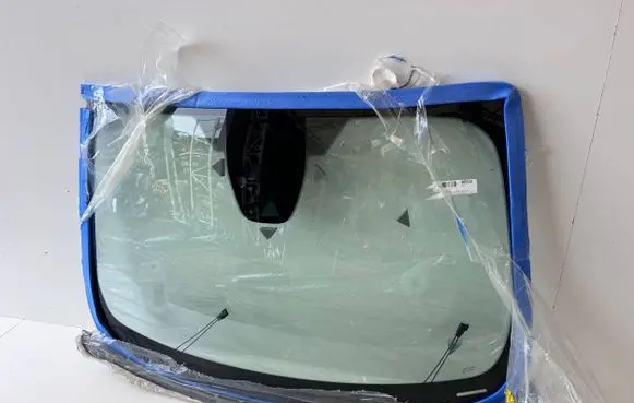Ford Mondeo MK V Front windscreen/windshield window 43R-000451
