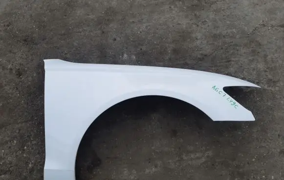 Audi A6 C7 Fender