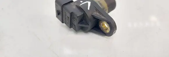 Mercedes-Benz E W211 Camshaft position sensor A0031539728