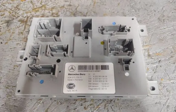 Mercedes-Benz C W205 SAM control unit A2229009808 A2229024208