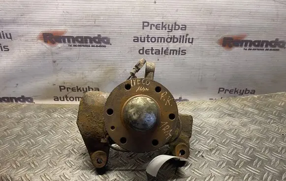 Iveco Daily 5th gen Front wheel hub