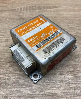 Audi A6 S6 C4 4A Airbag control unit/module 8A0959655C 0285001038