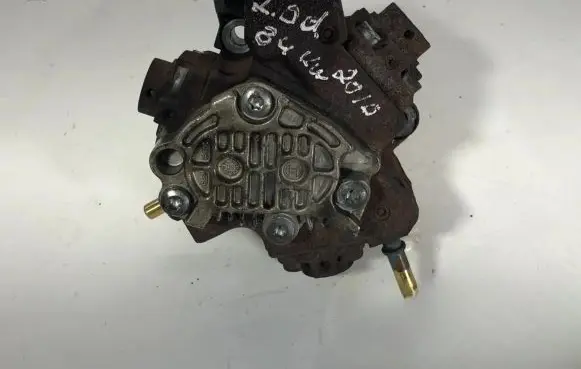 Renault Trafic II (X83) Fuel injection high pressure pump 1412 6A13