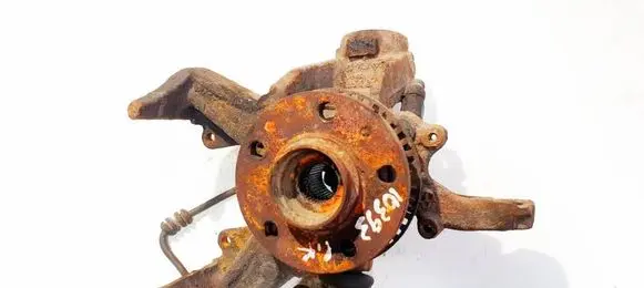 Volkswagen Golf IV Front wheel hub