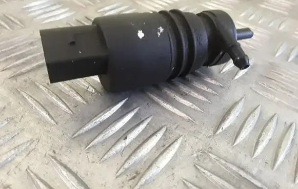 Audi A4 S4 B6 8E 8H Windscreen/windshield washer pump 1T0955651