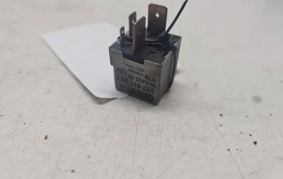 Seat Alhambra (Mk1) Other relay 357911253