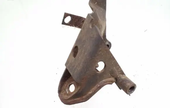Volkswagen Golf III Engine mounting bracket 1H0199273A